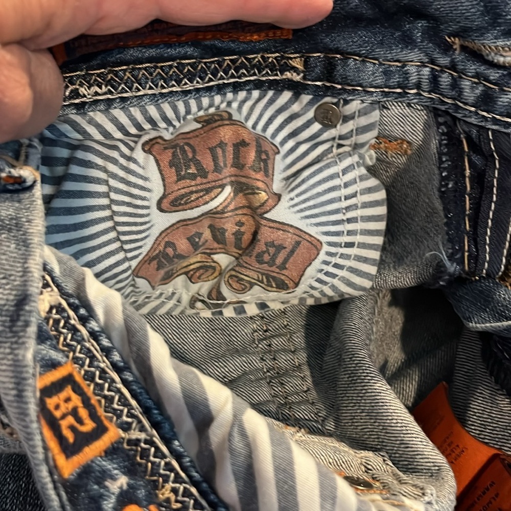 Rock Revival Bella Capri Jeans - Picture 10 of 10